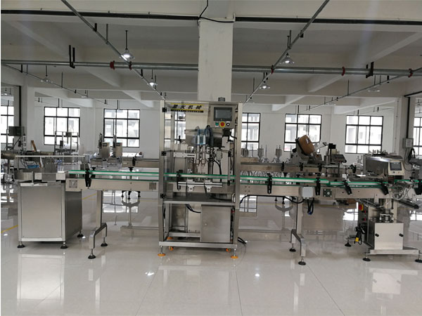 全自動辣椒醬灌裝機設(shè)備