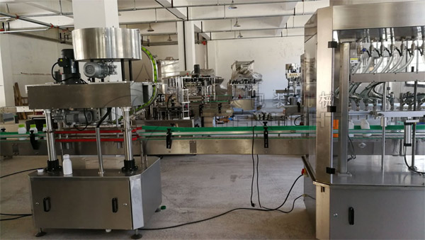 星火辣椒醬灌裝機廠房實拍圖